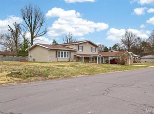 1004 N Hovis St #M, Mountain Grove, MO 65711