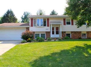 1637 Erin Dr, Normal, IL 61761