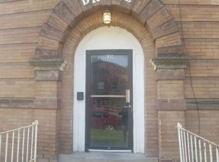 935 W 3rd St APT 3, Waterloo, IA 50701