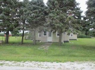 101 County Road 100 N, Ivesdale, IL 61851