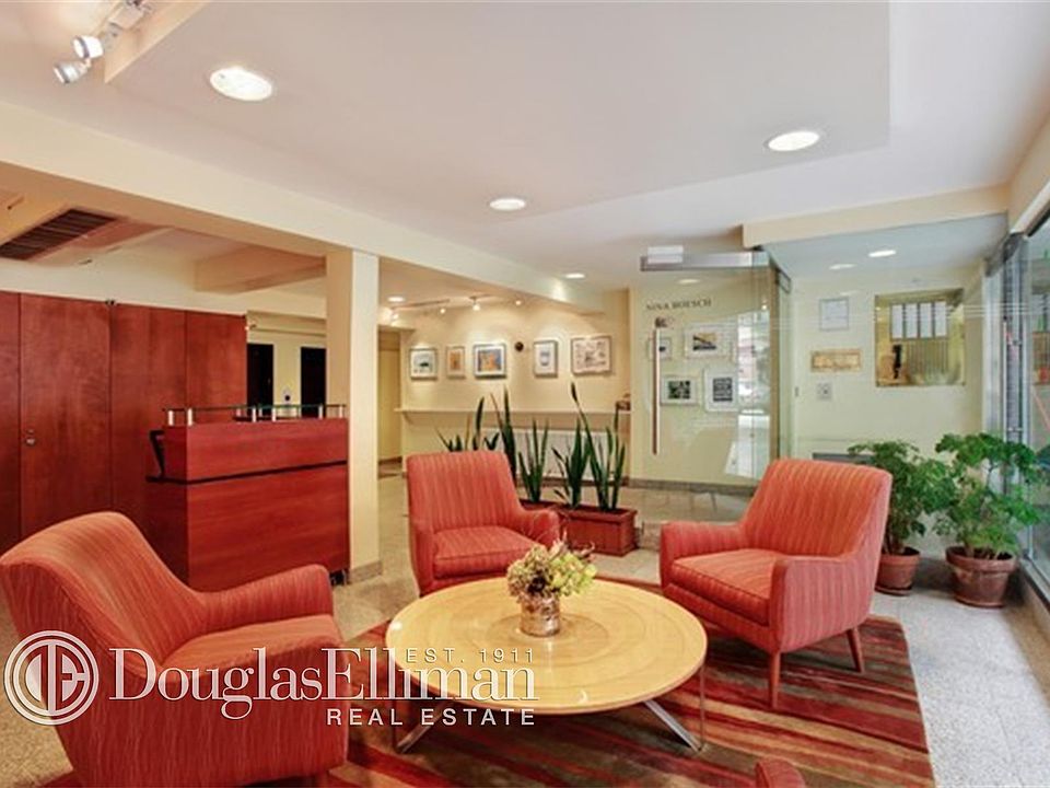2nd image of 350 Bleecker St APT 3V