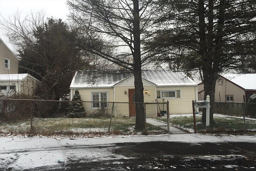 1st image of 12 Jerben Dr