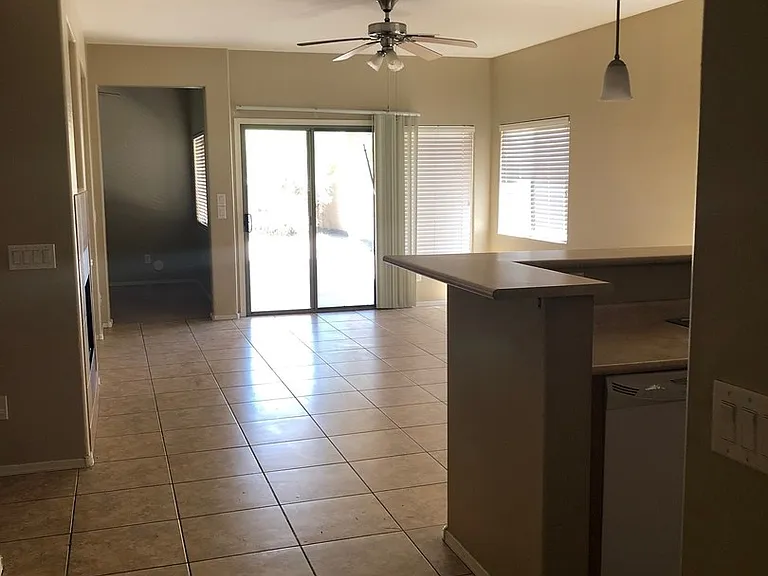 44290 W Neely Dr — Photo 3