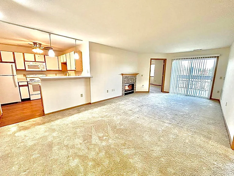Stone Creek Apartments — Photo 18