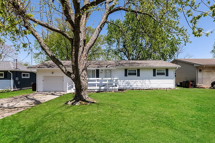 138 Montgomery Ave photo 1