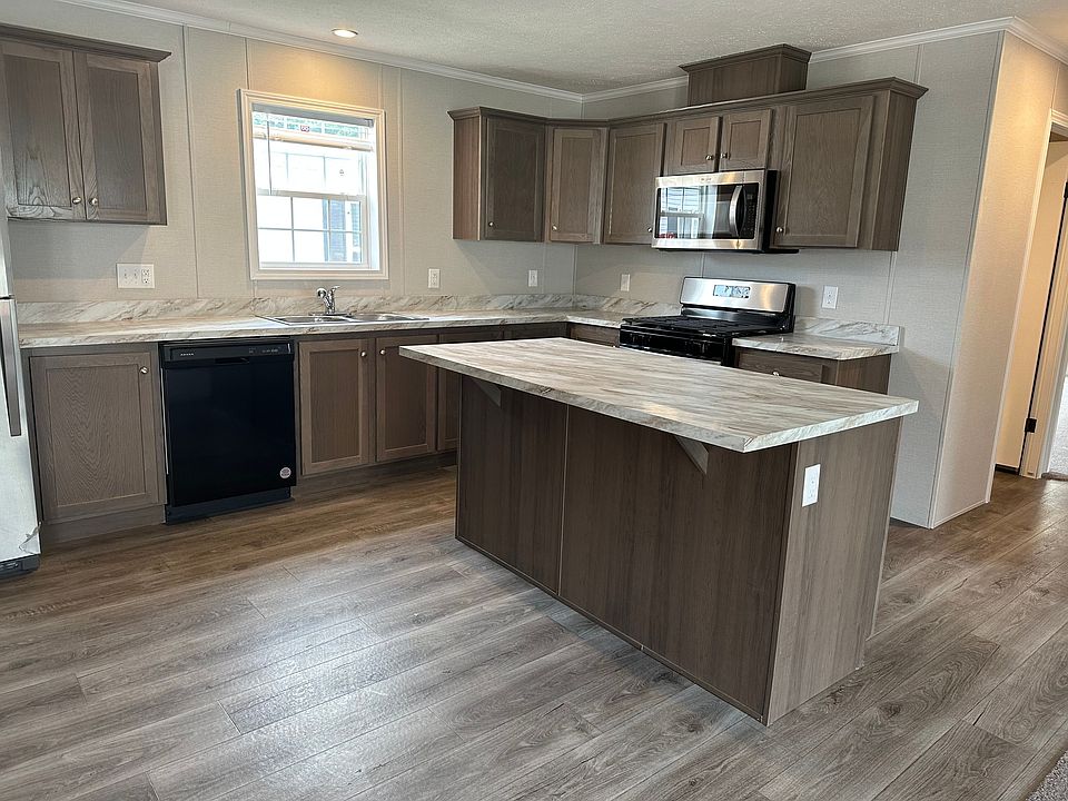 1st image of 402 Laurel Oak Ln #402