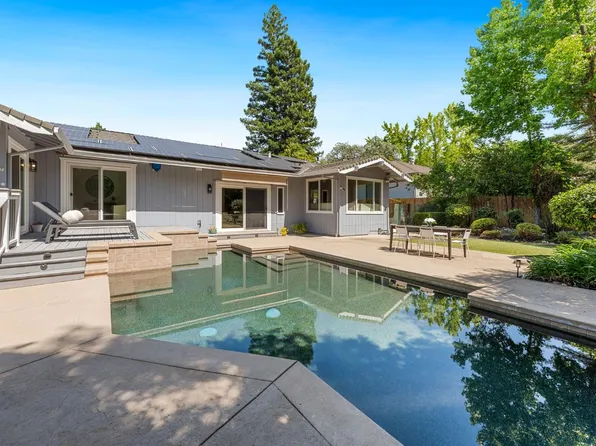 3072 Latham Ln, El Dorado Hills, CA 95762