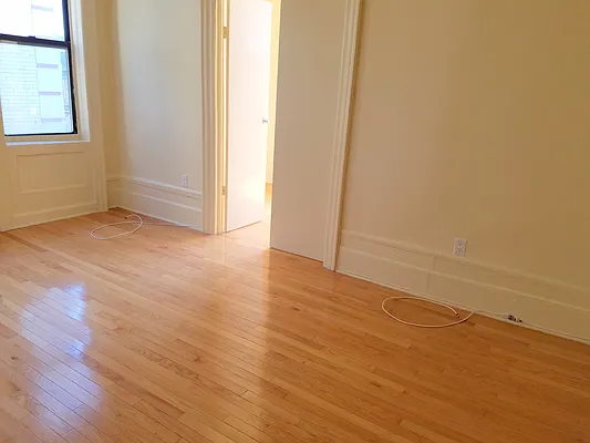 Rented by Alma Realty Corp. | media 5