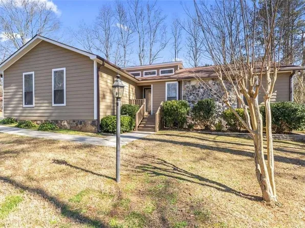 8354 Pima Ct, Jonesboro, GA 30236