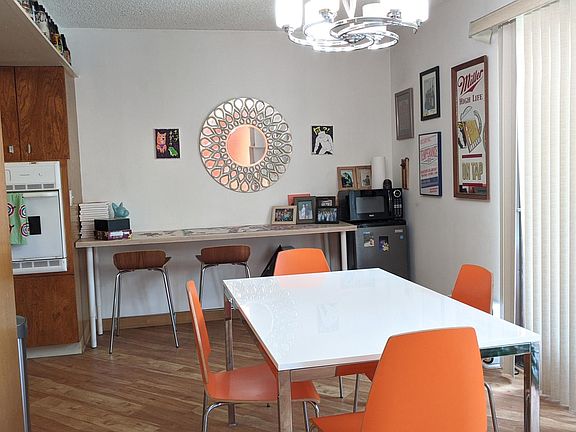 4th image of 425 S Oakland Ave APT 2