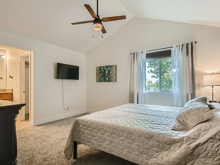 3846 Dyanna Dr — Photo 15