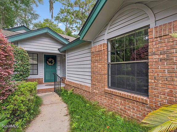 3rd image of 22 Bay Tree Ct W