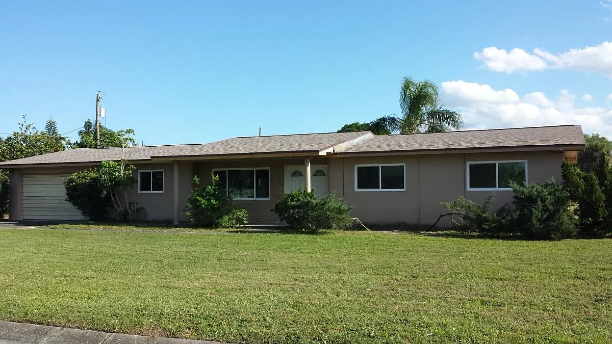 4 bed, 1721 sqft, $2,500 — Photo 1