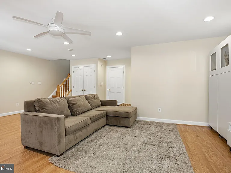 3826 Elmwood Towne Way — Photo 22