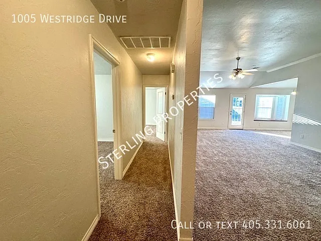 1005 Westridge Dr — Photo 13