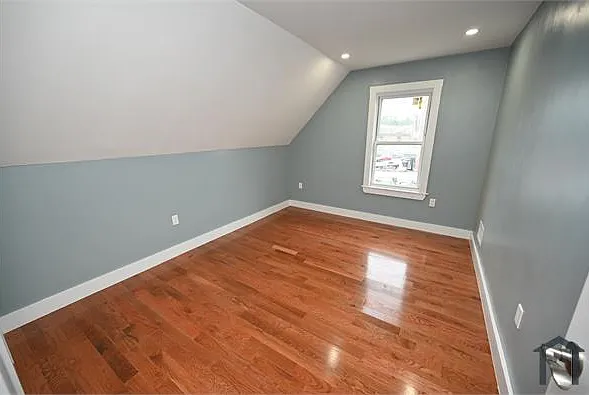 16 Greenwich St #2 — Photo 9