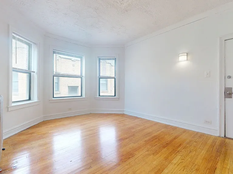 5415 S. Woodlawn Avenue — Photo 70