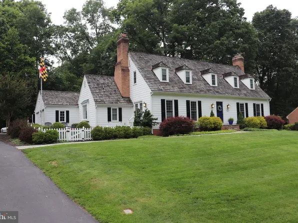 13141 Scarlet Oak Dr, Gaithersburg, MD 20878