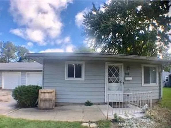 915 Mulberry Ln, Mount Pleasant, MI 48858