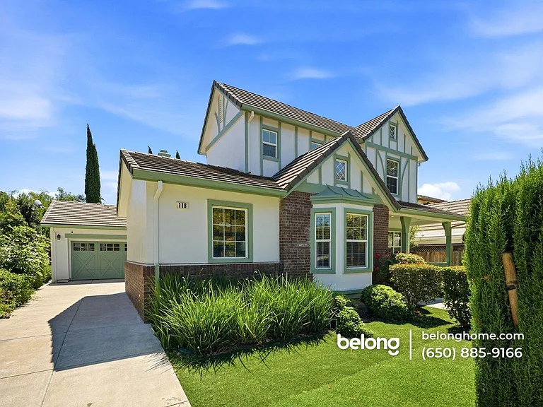 118 E Heritage Dr — Photo 3