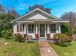 329 E Baker St, Pickens, SC 29671