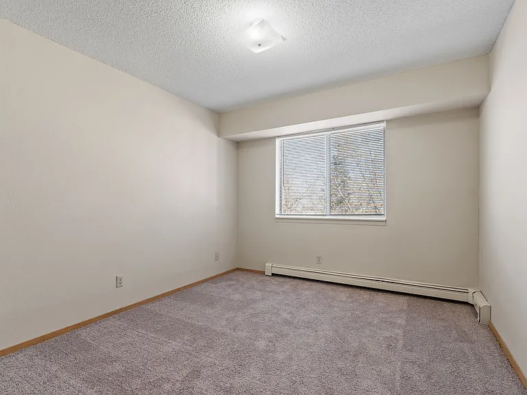 Wyndemere Apartments — Photo 66