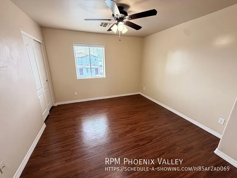 Bell Villas Apartments — Photo 29