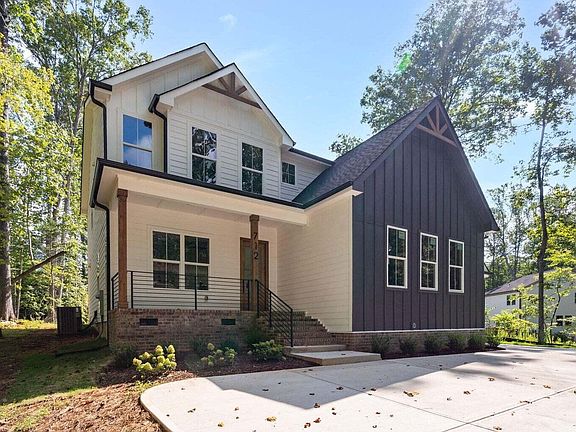 4th image of 712 Oaks Lane Rd