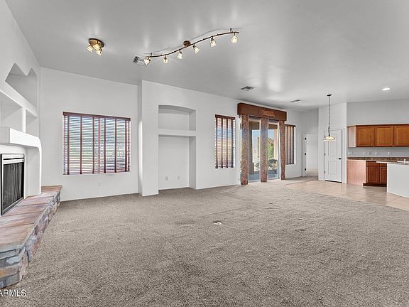 4th image of 27924 N 256TH Avenue