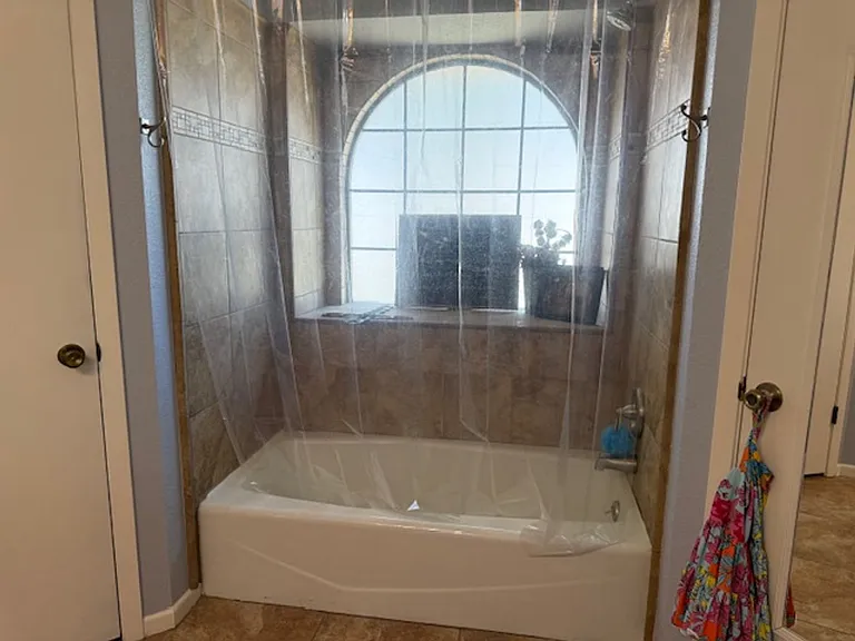 4717 Beall Blvd — Photo 13