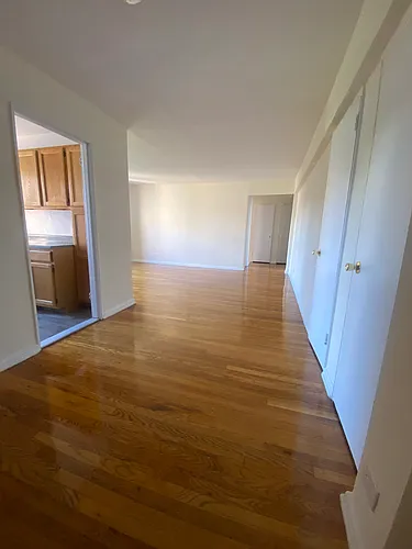 139-21 85th Dr #3E Photo 1