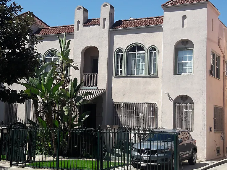 217 S Berendo St #111 — Photo 10