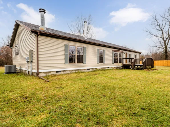 74887 County Road 376, Covert, MI 49043