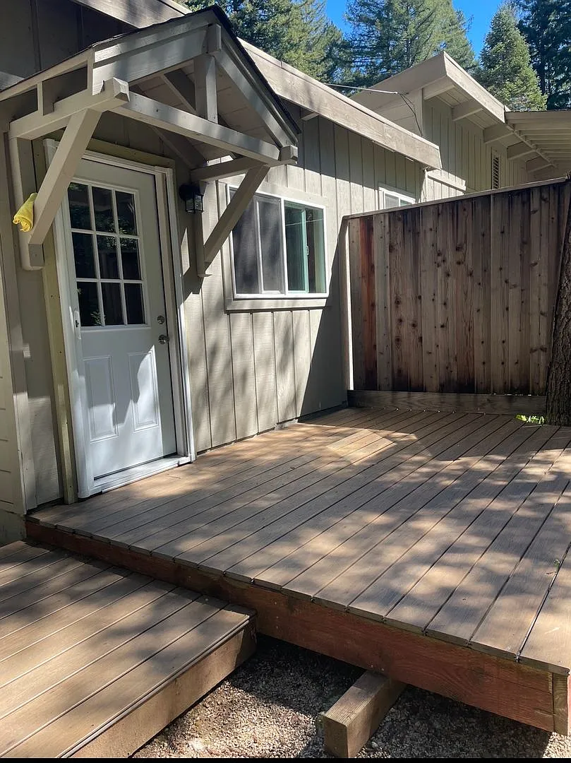 Beautiful, Serene Studio Nestled Among the Redwoods. — Photo 2