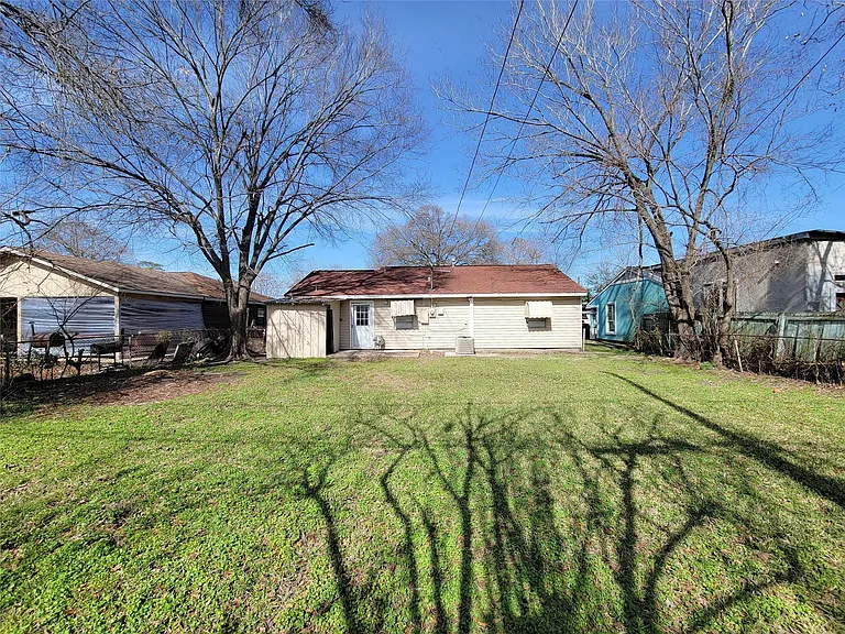 12422 Mylla St — Photo 23