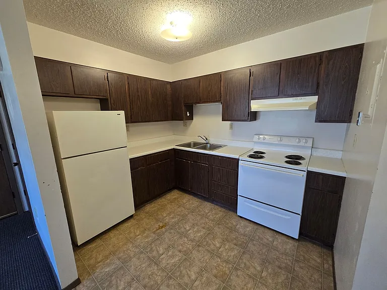 Tiger Rentals: Victoria Gardens — Photo 2