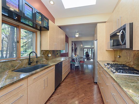 4th image of 3417 E Mardan Dr