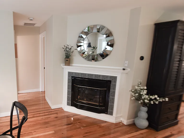 1003 N Marshall St — Photo 16