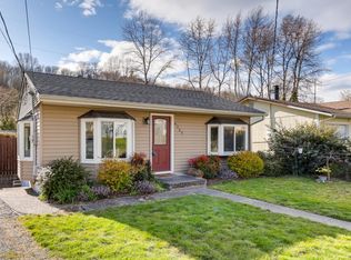 6727 23rd Ave SW, Seattle, WA 98106