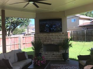 707 Summerwood Dr, Arlington, TX 76017