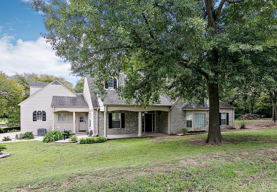 1st image of 107 Seaside Dr