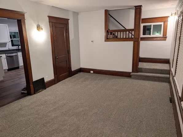 126 Fairview Ave, Wadsworth, OH 44281