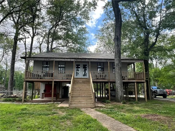 1557 Old River Rd, Mansura, LA 71350