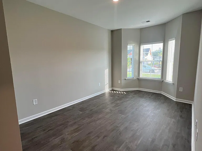 286 Maidens Choice Rd — Photo 18