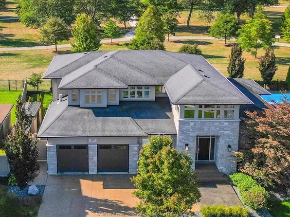 107 Christy Ln, Tecumseh, ON N8N 0C7