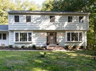 15 Quill Pen Way, Warren Twp., NJ 07059