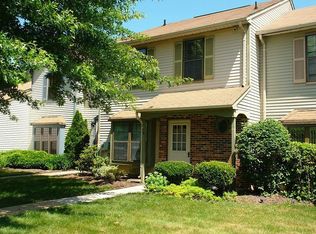 78 Tynemouth Ct, Robbinsville, NJ 08691
