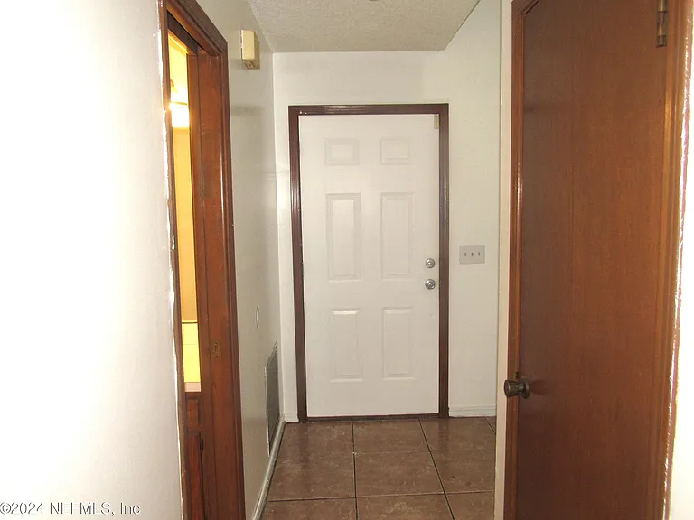11722 Tanager Dr — Photo 14