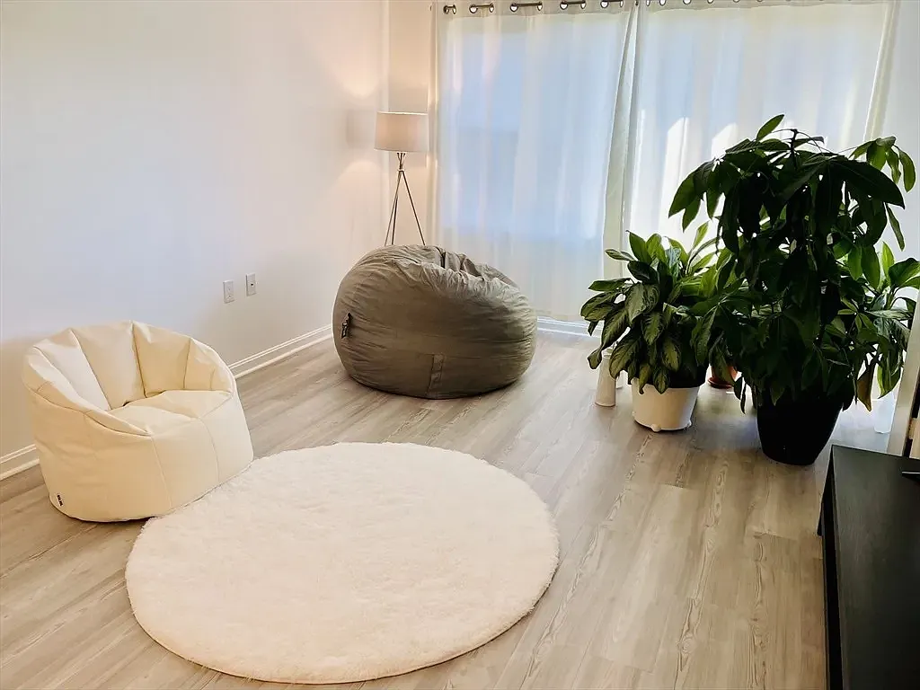 1 bed, 828 sqft, $2,600 — Photo 4