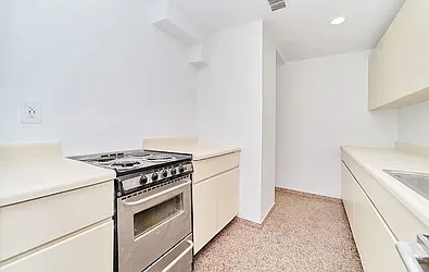 Rented by Mossanen Group